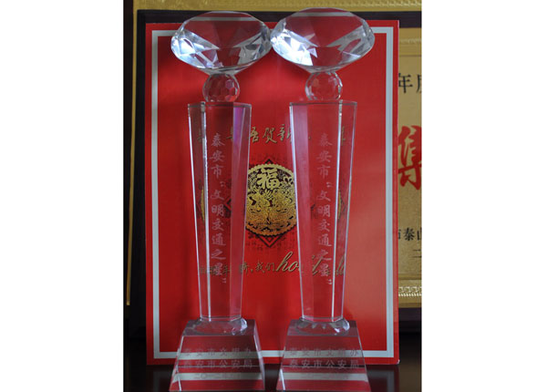 �c(di��n)���鿴Ԕ��(x��)��Ϣ<br>��(bi��o)�}��   ��x�Δ�(sh��)��1410